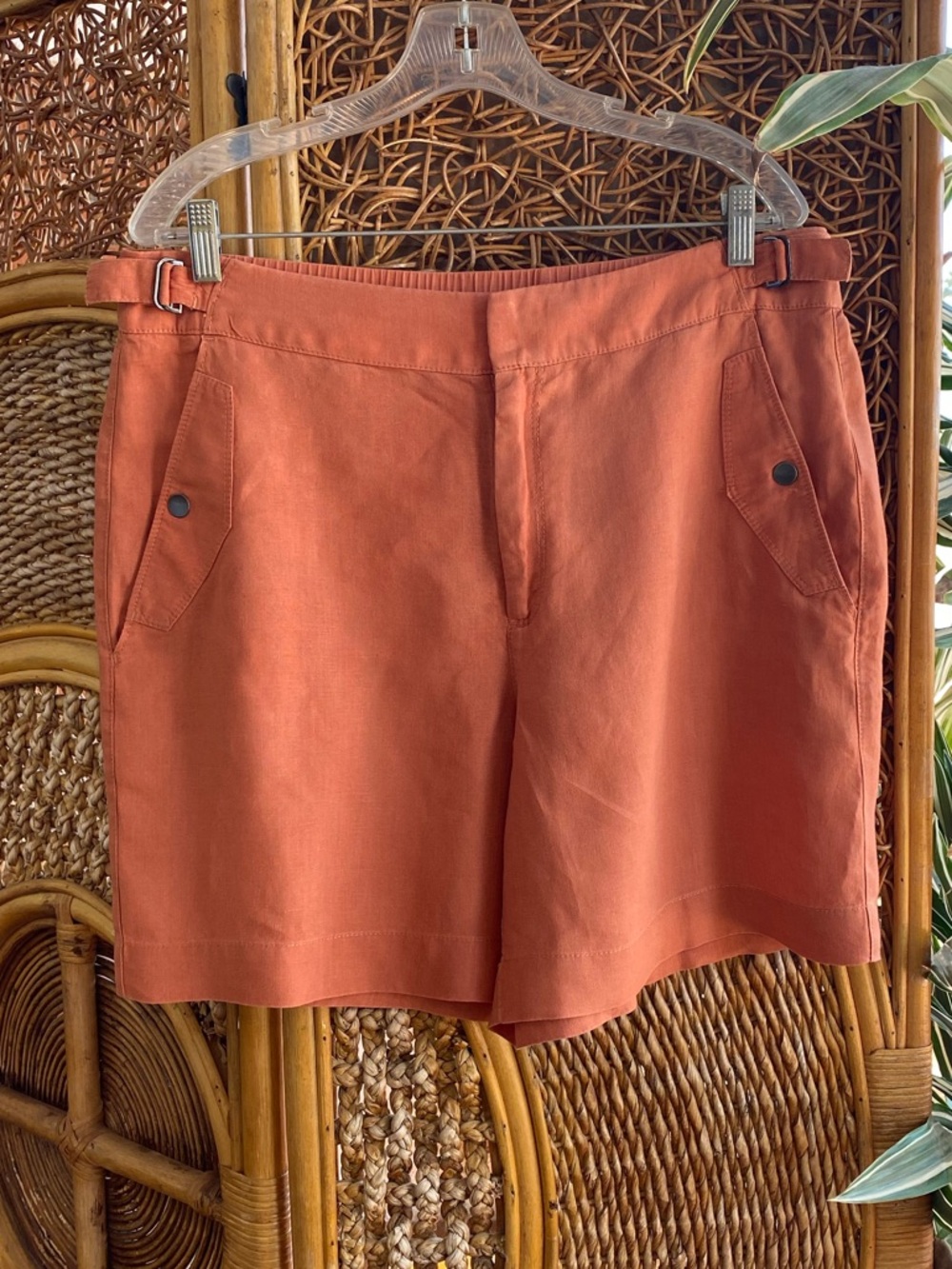 Athleta Rust Orange 100% Linen Cargo Bermuda Shorts Size 14 Excellent Condition